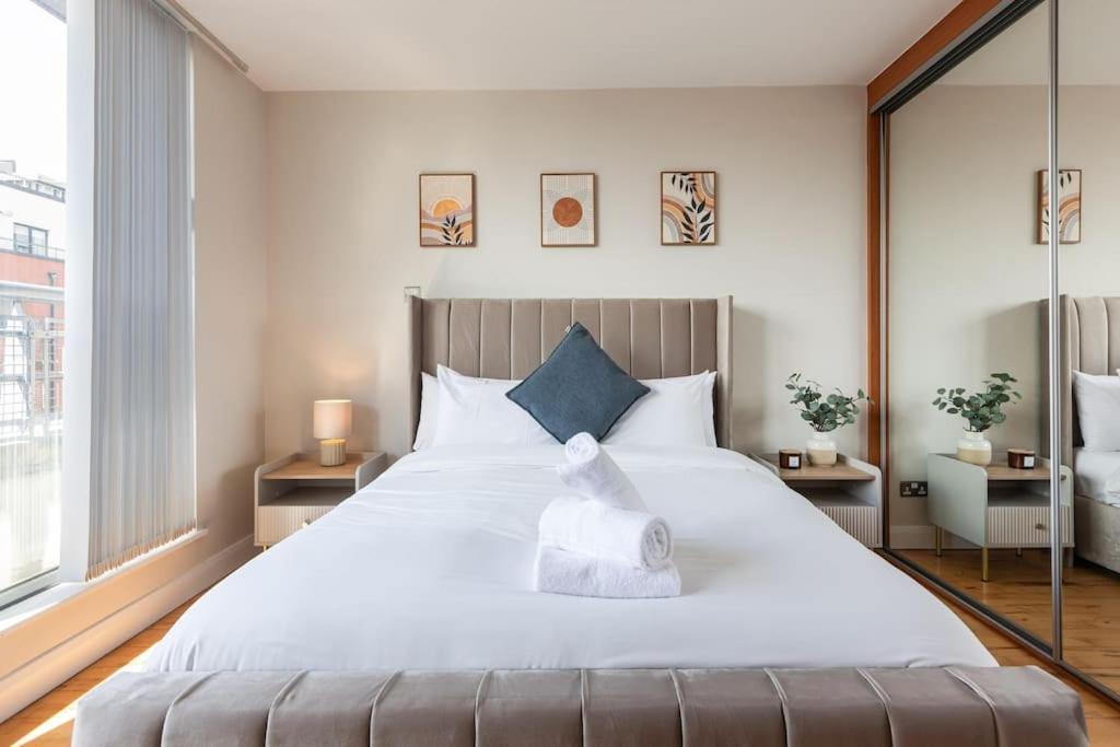 Modern Penthouse Apartment 2 Bed, 2 Bath Sleeps 6 City Centre Belfast Exterior foto