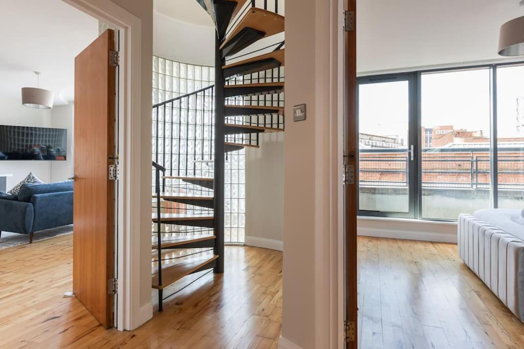 Modern Penthouse Apartment 2 Bed, 2 Bath Sleeps 6 City Centre Belfast Exterior foto