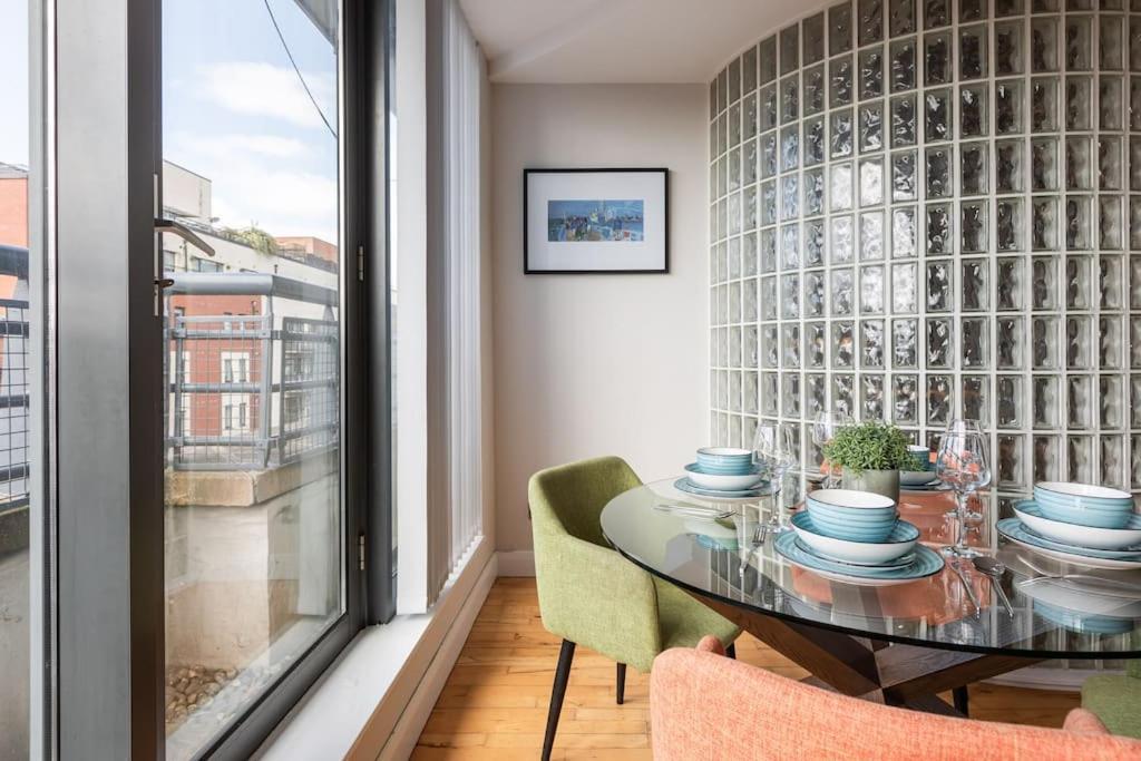 Modern Penthouse Apartment 2 Bed, 2 Bath Sleeps 6 City Centre Belfast Exterior foto